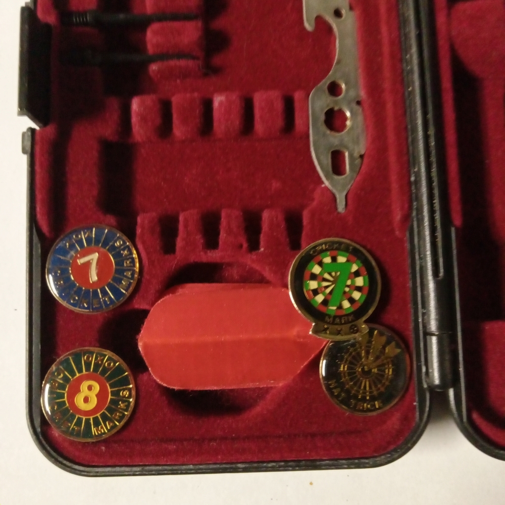 Viking dart set with extra tips and markers - Picture 5 of 7